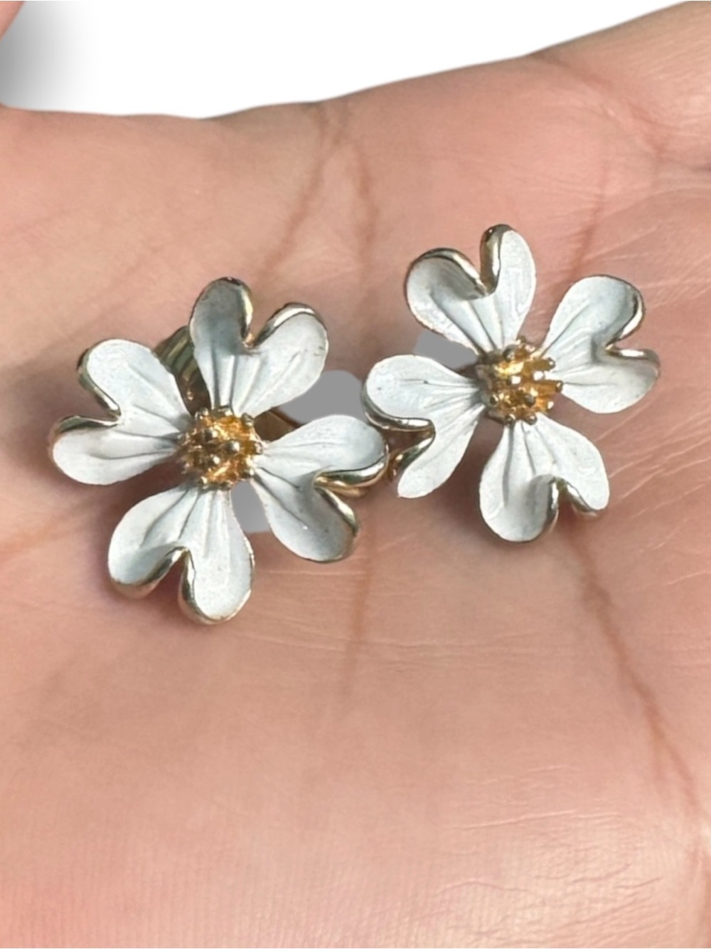 White and Gold Floral Stud Earrings - Brand Unknown